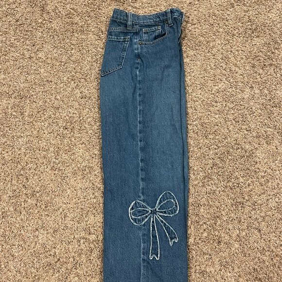 GAP Kids Low Rise Stride Wide-Leg Jeans, Sz 14, Denim With Bows - Picture 4 of 9